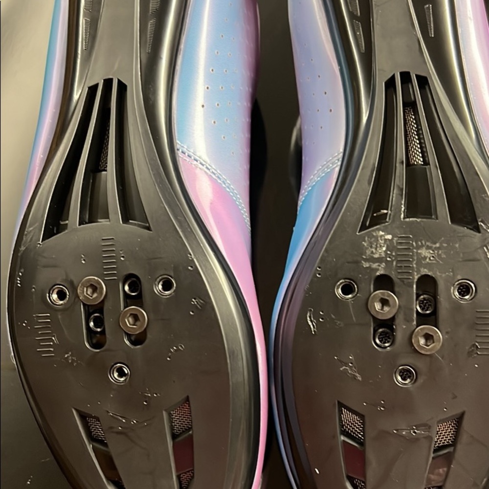 Cycling shoes these are for men or women.